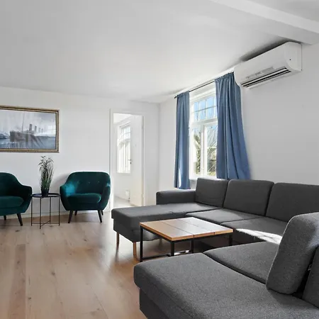 Stort Hus Med 7 Soverom Pa Eik * Tønsberg