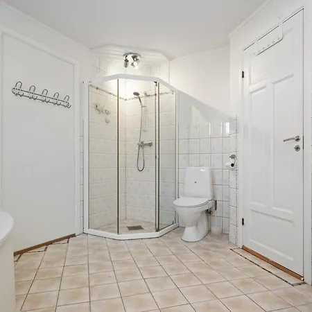 Stort Hus Med 7 Soverom Pa Eik Lägenhet *